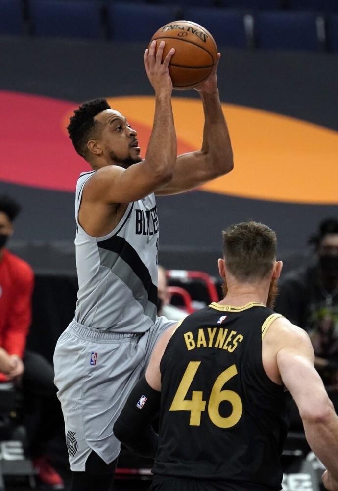 九游体育下载-波特兰开拓者发布备战花絮，关键时刻战术微调，足总杯任务艰巨，身体对抗强度拉满