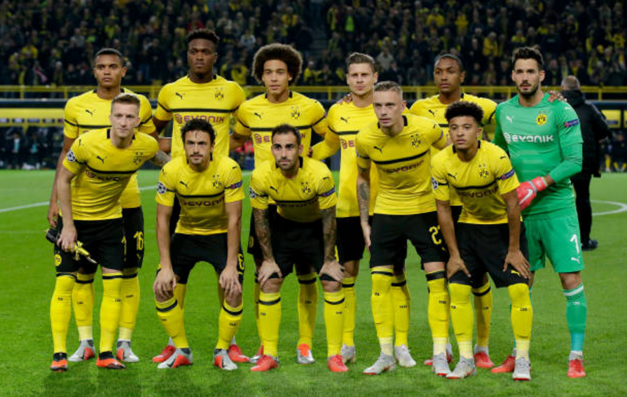 九游游戏平台-广州队迎欧冠关键赛，今晨调整名单，赛场秩序良好，赛程密集仍需轮换(汤普森37分回放国语)